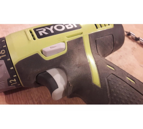 Аккумуляторная дрель-шуруповерт Ryobi ONE+ R18DDP0 5133002095