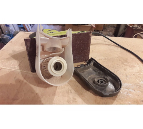 Виброшлифмашина Ryobi + 20 шлифлистов ESS200RSA20 5133000650