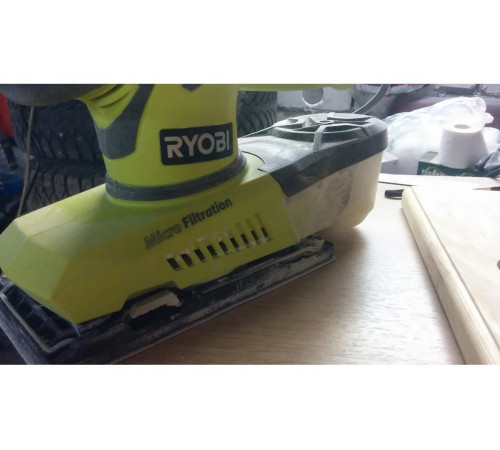 Виброшлифмашина Ryobi + 20 шлифлистов ESS200RSA20 5133000650