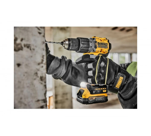 Аккумуляторная ударная дрель-шуруповерт DEWALT 18 В, 2000 об/мин, 34000 уд/мин, с 2 АКБ 5 Ач и ЗУ, в кейсе TSTAK DCD805H2T