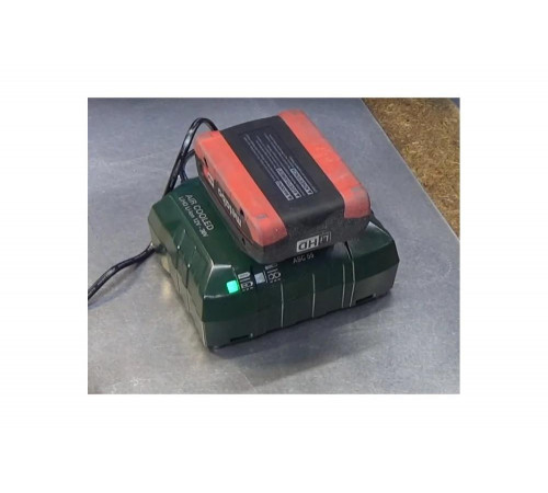 Аккумуляторная угловая шлифмашина Metabo WB 18 LTX BL 125 Quick 613077850