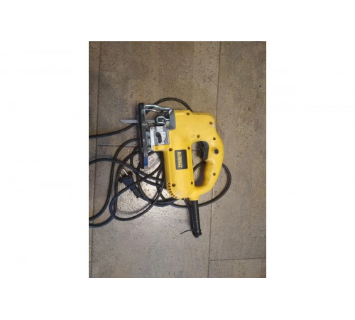 Лобзик DEWALT DW 341 K