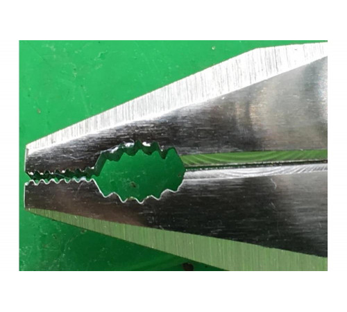 Комбинированные плоскогубцы особой мощности KNIPEX KN-0205180 Комбинированные плоскогубцы особой мощности KNIPEX KN-0205180