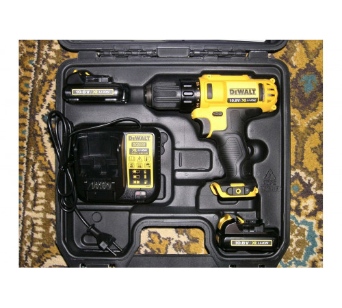 Аккумуляторная дрель-шуруповерт DEWALT DCD 710 C2