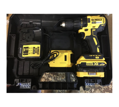 Беcщеточная дрель-шуруповерт DEWALT DCD777D2T