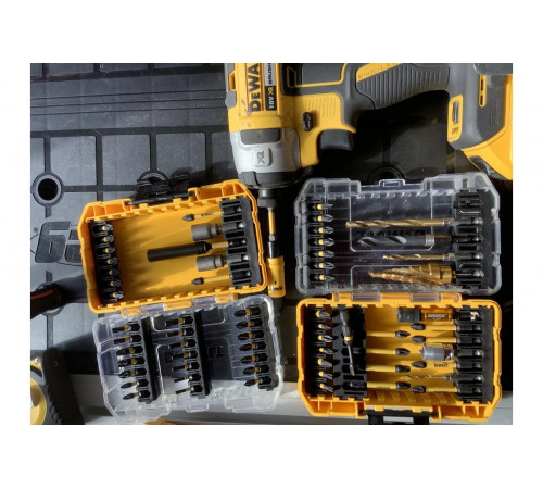Набор бит и насадок FLEXTORQ 33 предмета DEWALT DT70742T-QZ