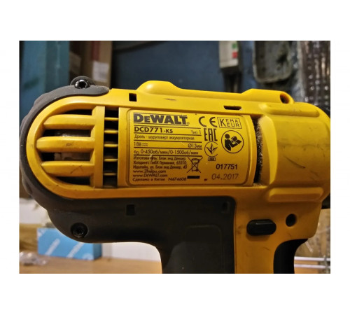 Дрель-шуруповерт Dewalt DCD771S2