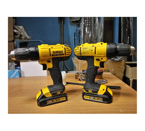 Дрель-шуруповерт Dewalt DCD771S2