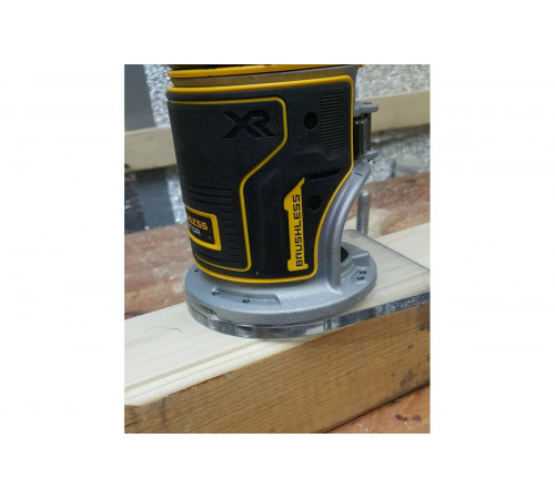 Фрезер DEWALT 18.0 В XR DCW600N