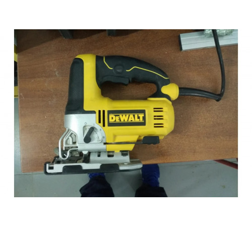 Лобзик DeWALT DW349