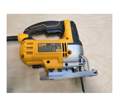 Лобзик DeWALT DW349
