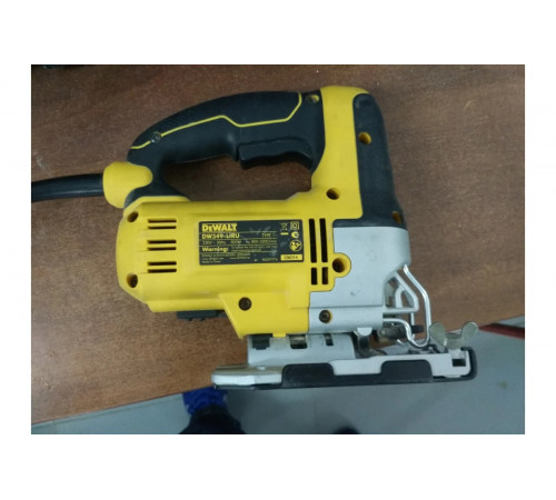 Лобзик DeWALT DW349