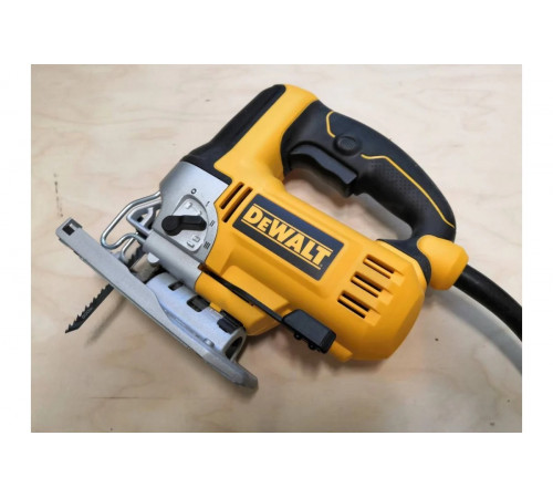 Лобзик DeWALT DW349