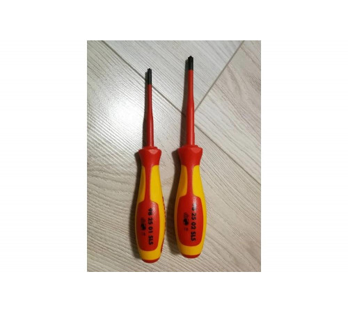 Тонкая отвертка KNIPEX PlusMinus Pozidriv KN-982501SLS Тонкая отвертка KNIPEX PlusMinus Pozidriv KN-982501SLS
