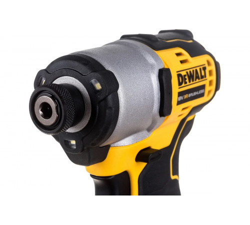 Бесщеточный импульсный шуруповерт DEWALT 18 В XR батарея POWERSTACK, чемодан TSTAK DCF840E1T-XJ