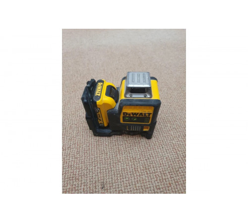 Cамовыравнивающийся лазерный уровень DEWALT DCE0811D1R