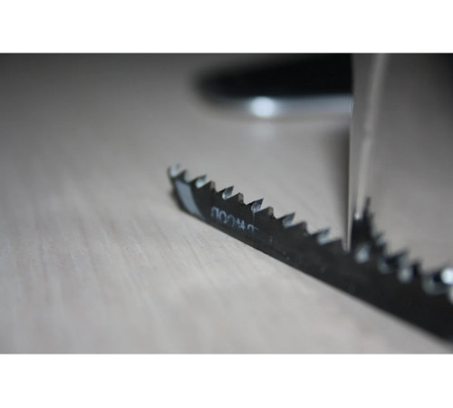 Пилки для лобзика по дереву (100 мм; шаг зубьев 4 мм) 5 шт. DEWALT DT 2166