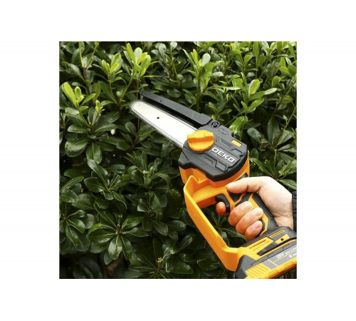 Пила цепная аккумуляторная DEKO DKCHS 20-6, 20В, 2x3.0Ач 063-4481-1