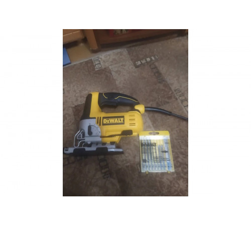 Лобзик DEWALT DW 349 B