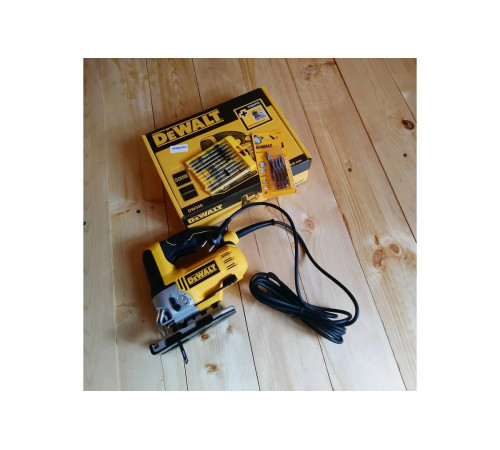 Лобзик DEWALT DW 349 B