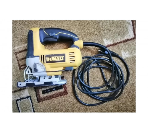 Лобзик DEWALT DW 349 B