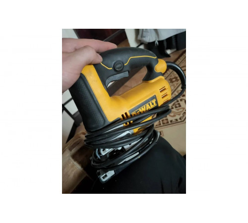 Лобзик DEWALT DW 349 B