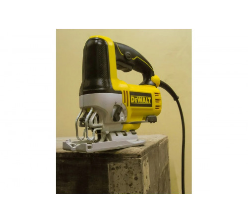 Лобзик DEWALT DW 349 B