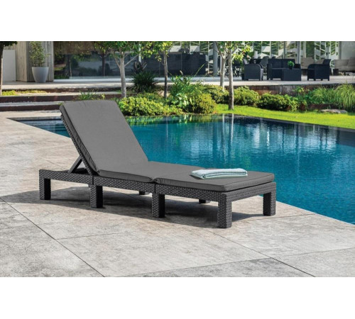 Шезлонг Keter Daytona Delux графит 252223 Шезлонг Keter Daytona Delux графит 252223