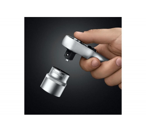Универсальный набор инструмента KRAFTOOL Extrem-142 142 предм. (1/2"+3/8"+1/4") 27889-H142 Универсальный набор инструмента KRAFTOOL Extrem-142 142 предм. (1/2"+3/8"+1/4") 27889-H142