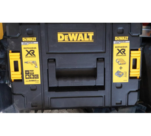 Бесщёточный ленточный шуруповерт DEWALT 18.0 В XR DCF620D2K-QW