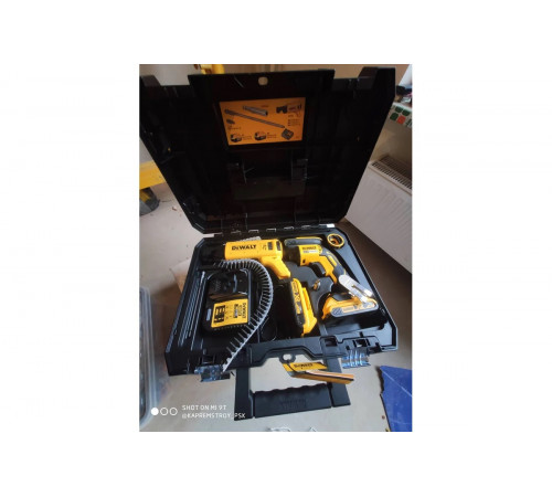 Бесщёточный ленточный шуруповерт DEWALT 18.0 В XR DCF620D2K-QW