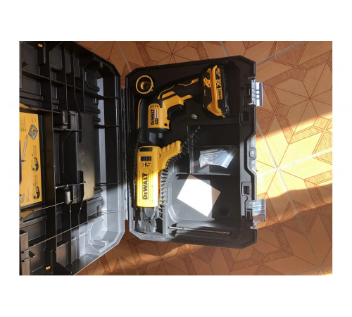 Бесщёточный ленточный шуруповерт DEWALT 18.0 В XR DCF620D2K-QW