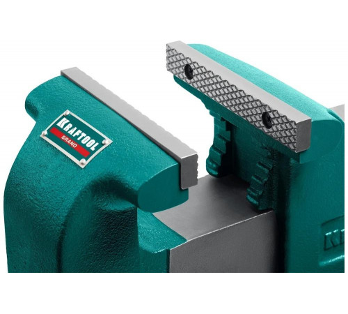 Слесарные тиски KRAFTOOL Grand 200 мм 32702-200 Слесарные тиски KRAFTOOL Grand 200 мм 32702-200