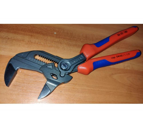 Переставные клещи - гаечный ключ KNIPEX 40 мм, 1 1/2, L-180 мм, серые, 2-к ручки KN-8602180 Переставные клещи - гаечный ключ KNIPEX 40 мм, 1 1/2, L-180 мм, серые, 2-к ручки KN-8602180