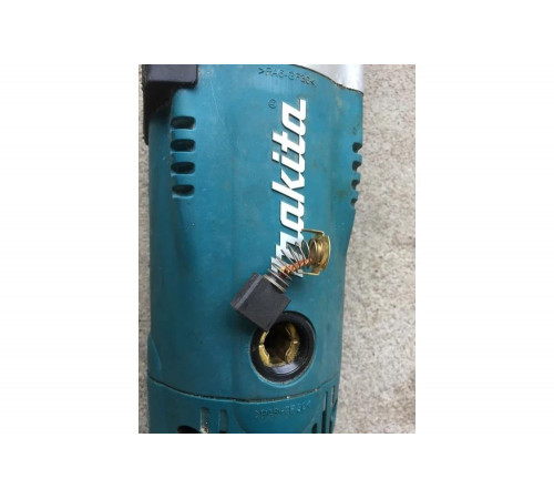 Угловая шлифмашина Makita GA 9020 Угловая шлифмашина Makita GA 9020