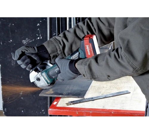 Аккумуляторная углошлифовальная машина Metabo W18 LTX 125 + 3.5 Ач LiHD + ЗУ ASC 55 T0333 Аккумуляторная углошлифовальная машина Metabo W18 LTX 125 + 3.5 Ач LiHD + ЗУ ASC 55 T0333