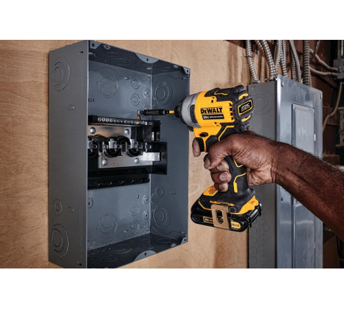 Аккумуляторный шуруповерт DEWALT DCF809NT, 18 В, 190 Нм, 3200 уд/мин, без АКБ и ЗУ, в кейсе DCF809NT-XJ