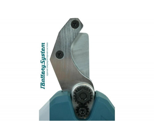 Аккумуляторные ножницы Sturm CTC1801 для резки ПВХ труб Аккумуляторные ножницы Sturm CTC1801 для резки ПВХ труб