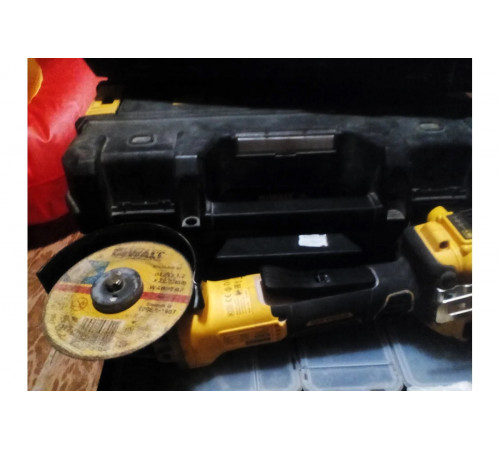 Круг отрезной по металлу INDUSTRIAL (125х22,2 мм) DEWALT DT42340Z