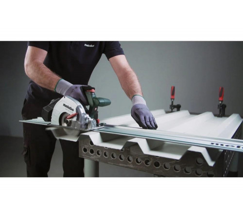 Аккумуляторная дисковая пила Metabo MKS 18 LTX 58 600771840 Аккумуляторная дисковая пила Metabo MKS 18 LTX 58 600771840