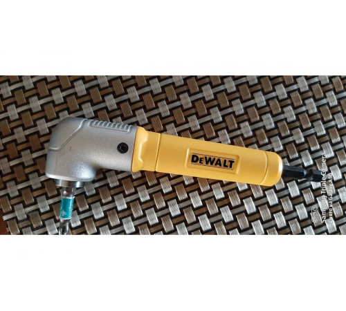 Угловая насадка ударная IMPACT + биты (9 шт.) DEWALT DT71517T