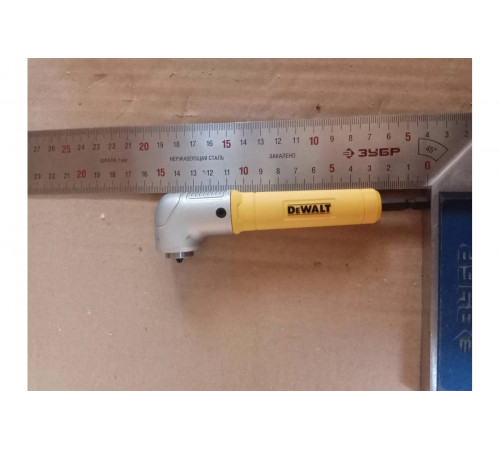 Угловая насадка ударная IMPACT + биты (9 шт.) DEWALT DT71517T