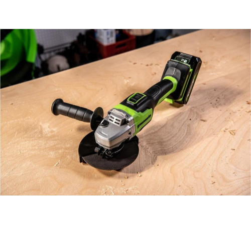Аккумуляторная угловая шлифовальная машина GreenWorks GD24AG 3200207UA