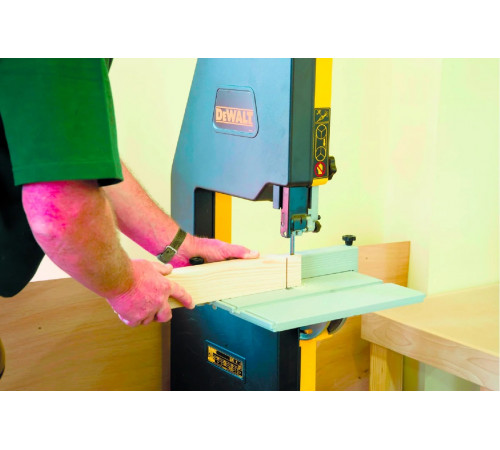 Ленточная пила DEWALT DW 739