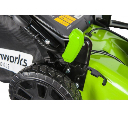 Самоходная аккумуляторная газонокосилка Greenworks GD60LM51SP Самоходная аккумуляторная газонокосилка Greenworks GD60LM51SP