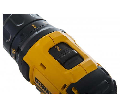 Аккумуляторная дрель-шуруповерт DEWALT DCD 780 C2P