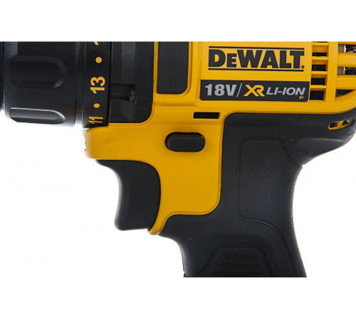 Аккумуляторная дрель-шуруповерт DEWALT DCD 780 C2P