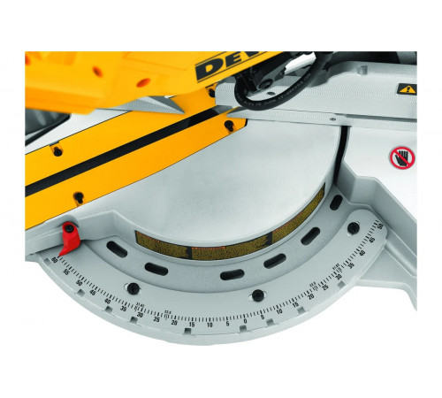 Торцовочная пила DEWALT DW 717XPS