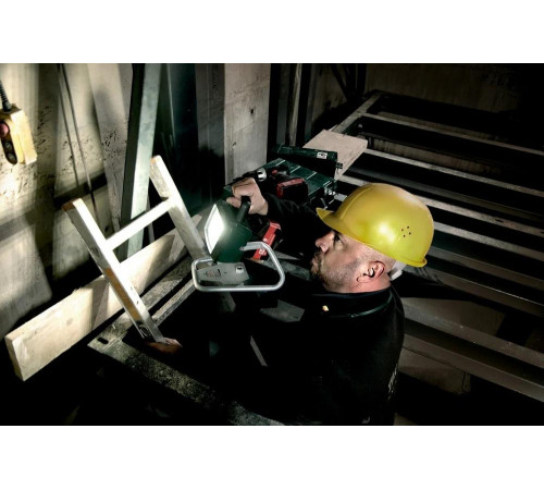 Аккумуляторный строительный фонарь Metabo BSA 14.4-18 LED 602111850 Аккумуляторный строительный фонарь Metabo BSA 14.4-18 LED 602111850