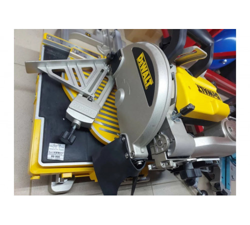 Плиткорезный станок DEWALT D24000